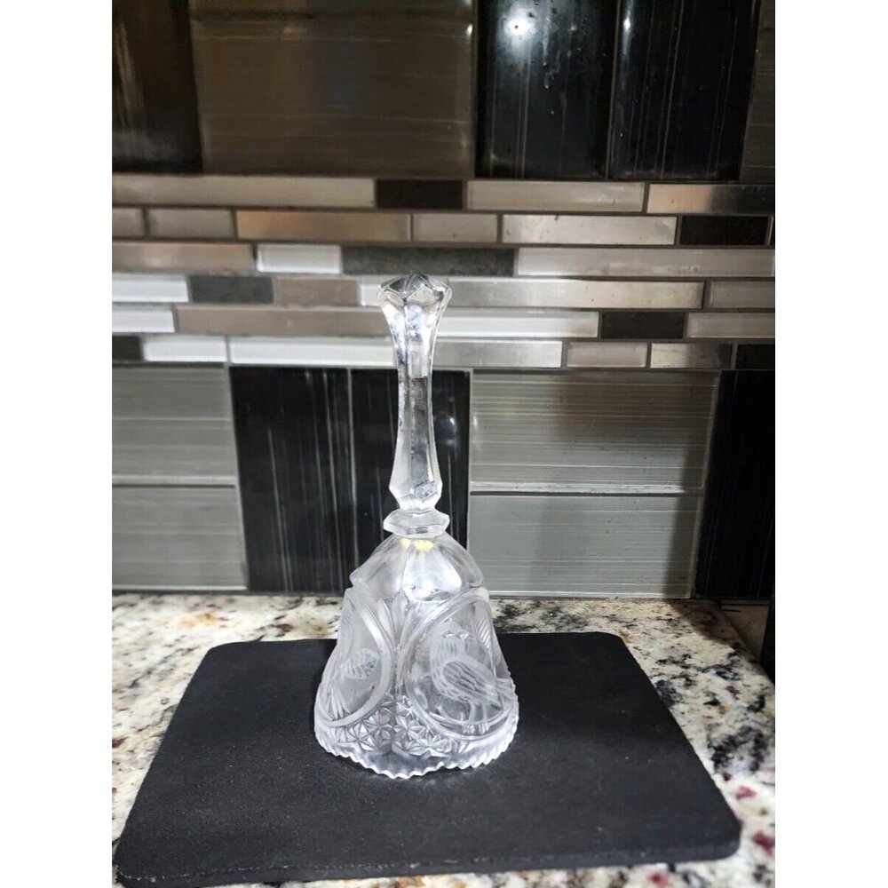 Echt Bleikristall Over 24% Lead‎ Highly Polished Handcut Crystal Bell With Bird